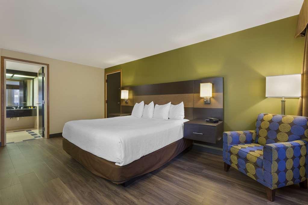 Best Western Plus University Inn Moscow Room photo